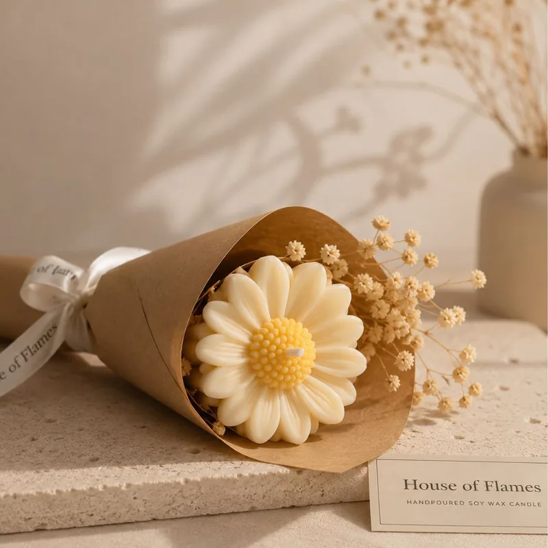 Daisy Bouquet Candle